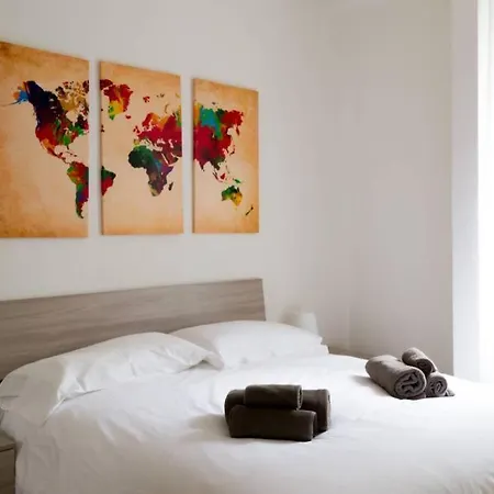Mattias Apt - The House Of Travelers Como Exterior photo